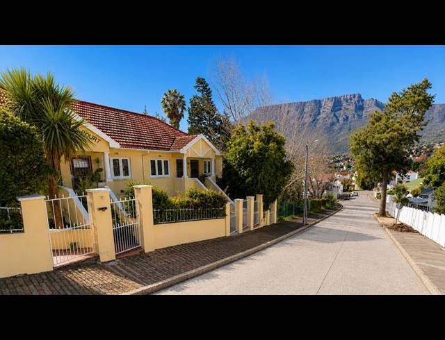 2 BEDROOM APARTMENT FOR SALE IN GARDENS